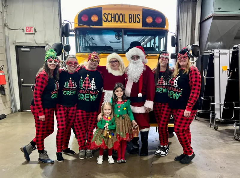 South Western City Schools transportation team helps families during the holiday season