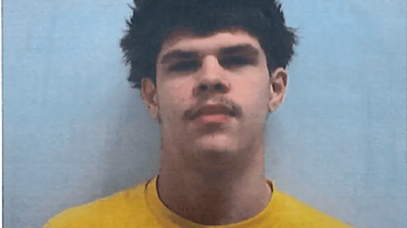 Police, U.S. marshals search for 18-year-old who escaped Wheeling detention facility