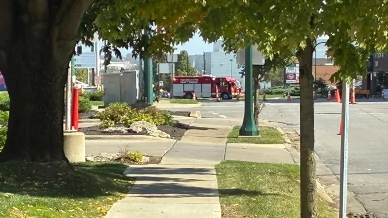 Crews contain gas leak after contractor hits line installing fiber
