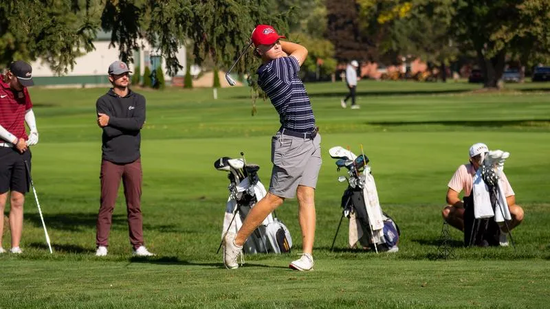 Men's Golf Climbs to Tenth at Doc Spragg Fall Invite
