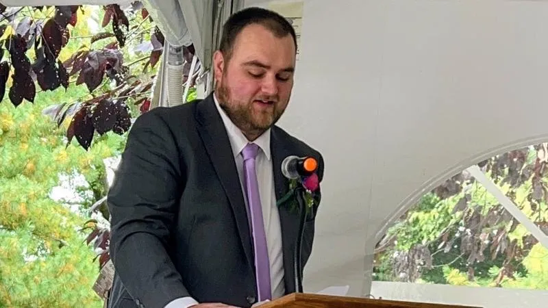 Henry Woofter earns Young Alumni Award