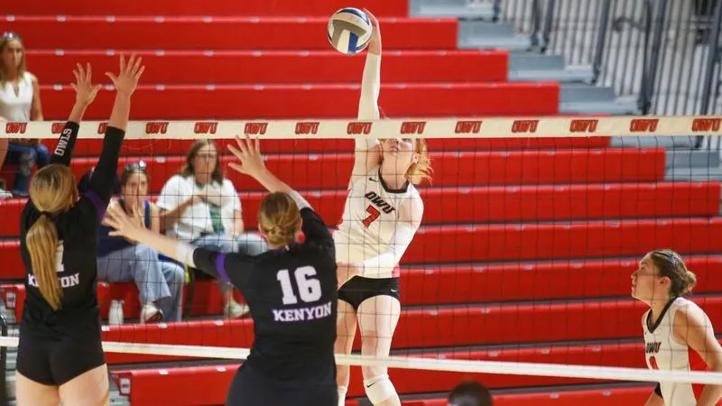 Bishops Sweep Kenyon, Remain Undefeated in NCAC