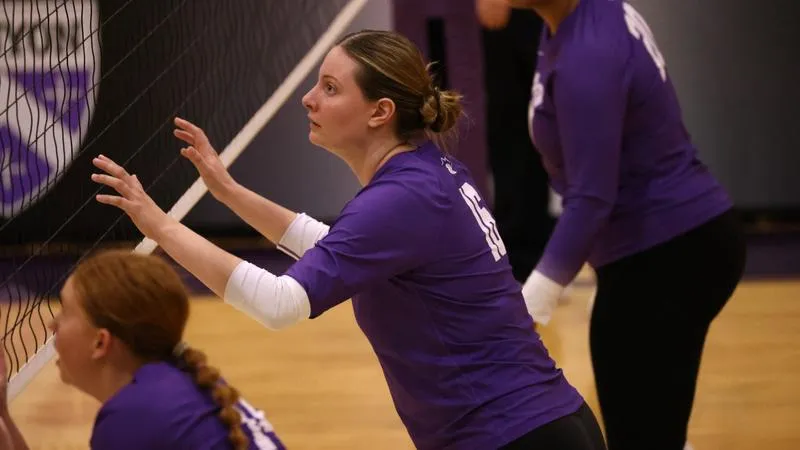 Volleyball: Owls fall in straight sets to Bishops