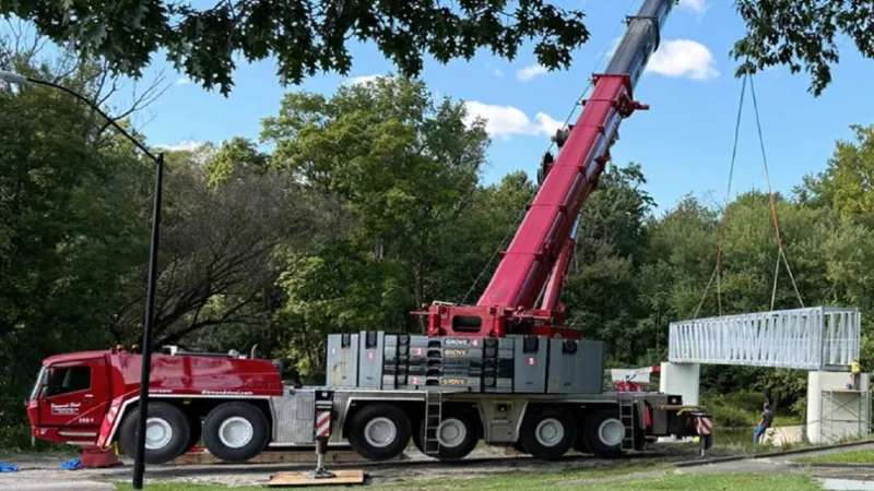 Diamond Steel Adds 350-Ton Crane in Multimillion-Dollar Investment
