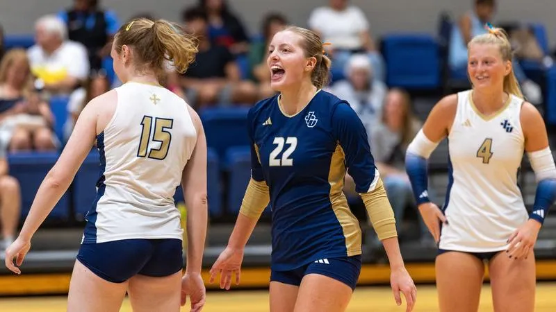 Volleyball Conquers Case Western Reserve in Five-Set Victory