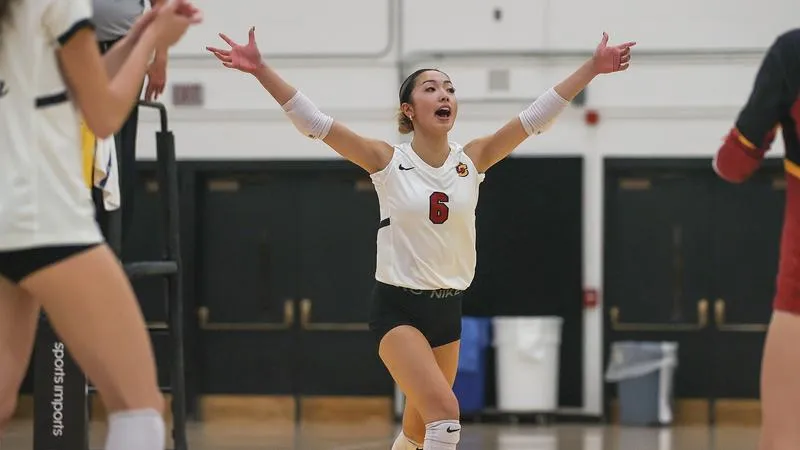 Oberlin Delivers First Conference Victory of Season Against Wooster
