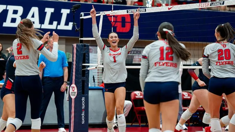 Volleyball Takes on George Washington at Home