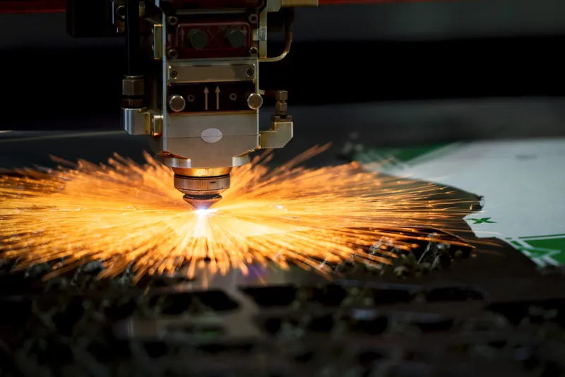 Enhancing hidden defects to strengthen metal materials