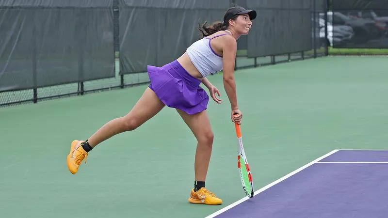 Women's Tennis: Szabo falls in first round of ITA Cup