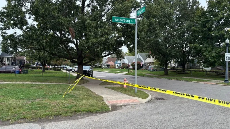 2 shot on Hague Avenue, one in critical condition, another stable