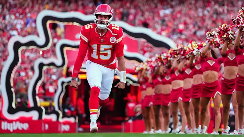 2026 NFL Comeback Player of Year Odds: Patrick Mahomes Heavily Favored