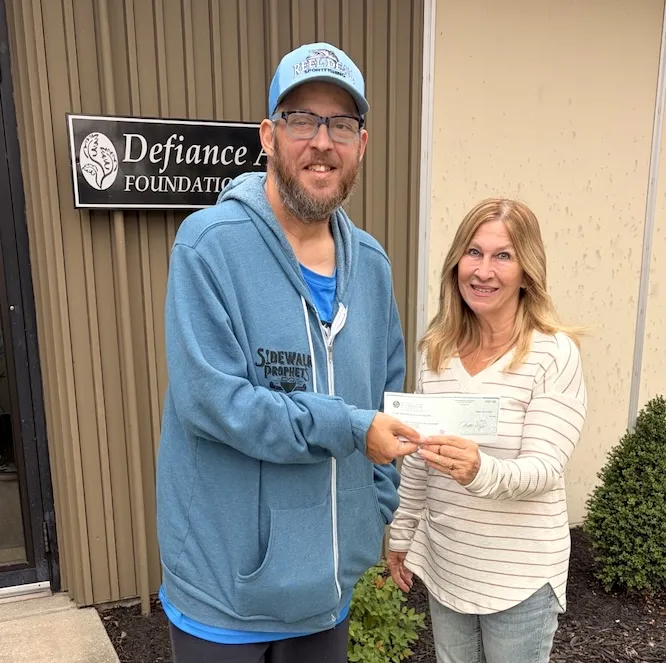 Defiance Moose Lodge #2094 Supports D.A.S.H. 5K with $1,000 Donation