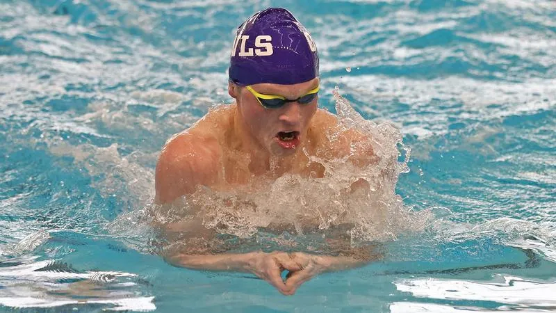 Men's Swimming and Diving: Greyhounds outpace Owls in opener