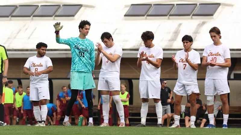 Men's Soccer Fight Through Second Half at DePauw