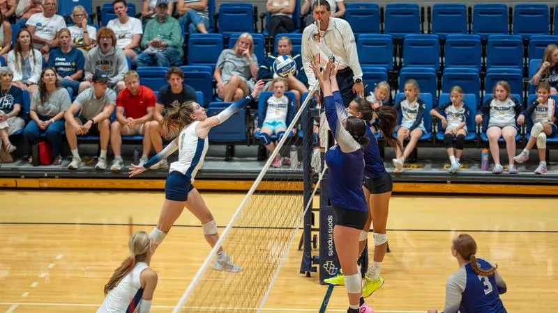 Volleyball Beats Two PAC Powerhouses in Saturday Sweep