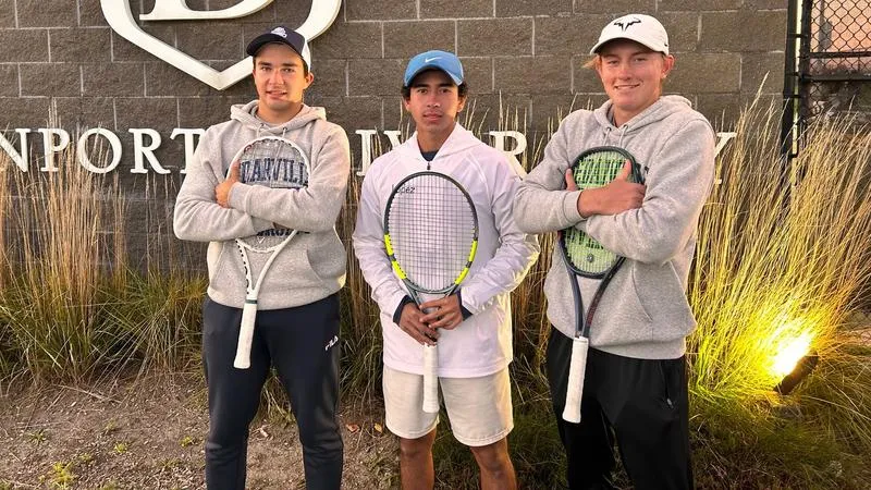 Yellow Jacket trio competes in ITA Midwest Regional