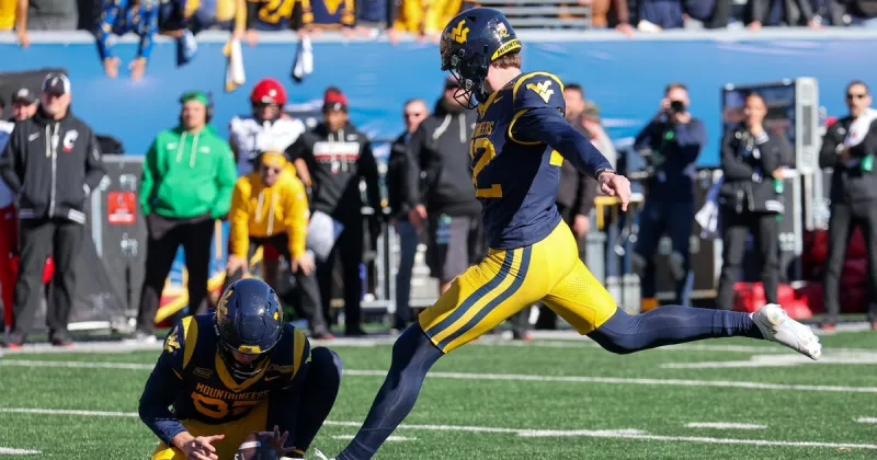 Jack Cassidy's FG with no time left lifts West Virginia over Cincinnati
