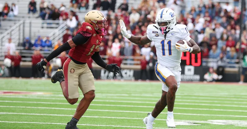 Pitt can't hold on to early leads, falls 27-21 to Boston College