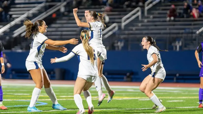 Women's Soccer Battles to a Draw with Kenyon in Home Finale