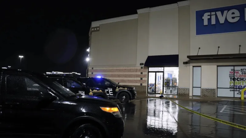 TPD says 2 teenagers shot during robbery attempt that led to gunfight