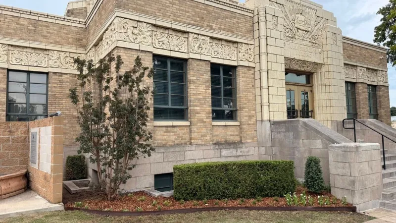Open house offers behind-the-scenes look at Tulsa Fire Museum