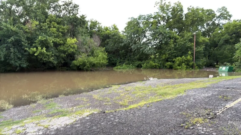 Flash flooding prompts travel warnings across Sapulpa