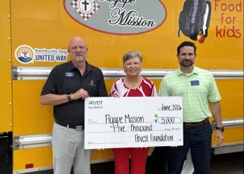 Agape Mission Receives $5K from Arvest Foundation