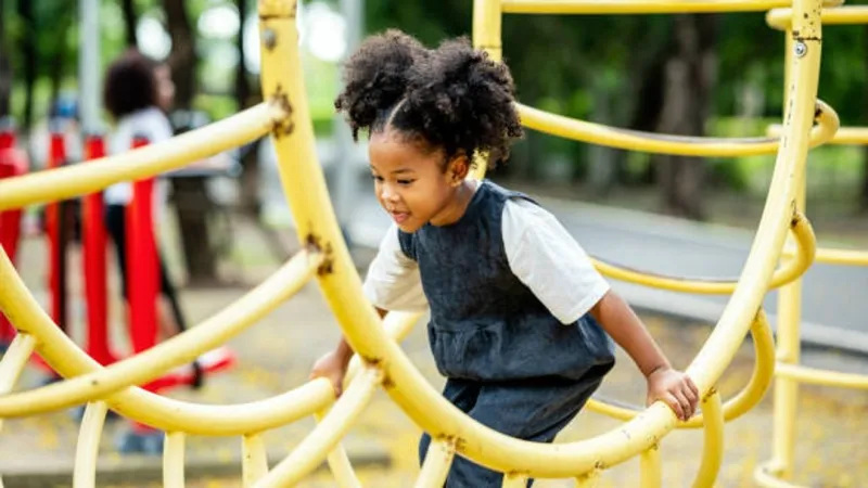 Poll: Do you support longer school days or longer school year?