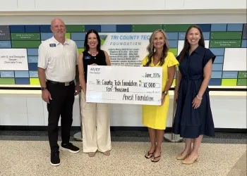 Arvest Foundation Donates $10K to Tri County Tech Foundation