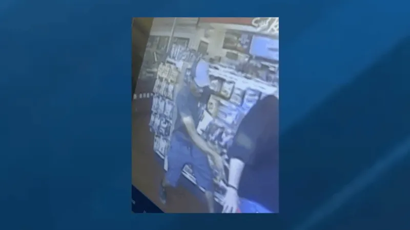 Police: Gun stolen from victim while open carrying in Oklahoma store