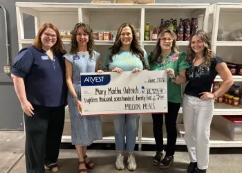 Mary Martha Outreach Receives Nearly $19K from Arvest Million Meals Campaign