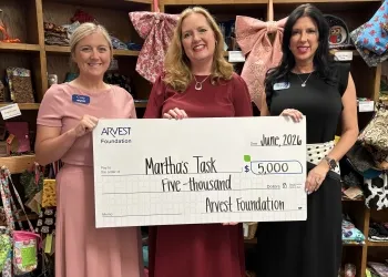 Arvest Foundation Donates $5K to Martha's Task
