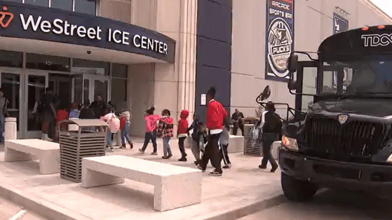 Tulsa Oilers Hockey Foundation, Tulsa Dream Center partner for Skate it Forward event