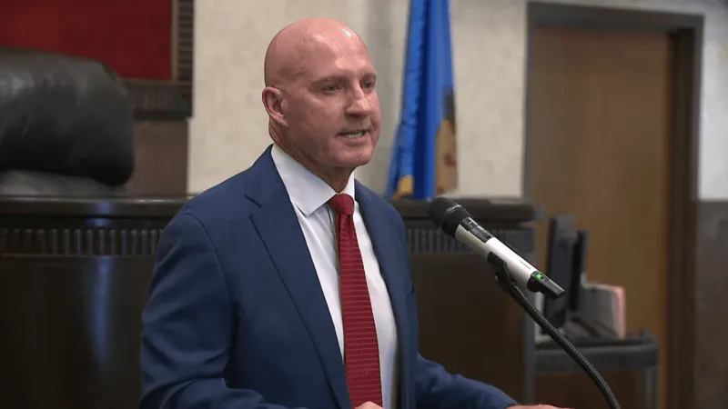 Darrell Weaver takes oath as Cleveland County sheriff, pledges humility in new role