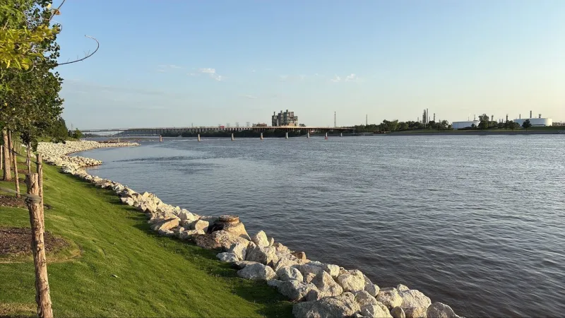 Emergency crews search for 14-year-old after she entered Arkansas River