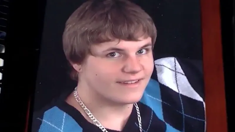 Mother of Blayne Davis wants grand jury in cold case