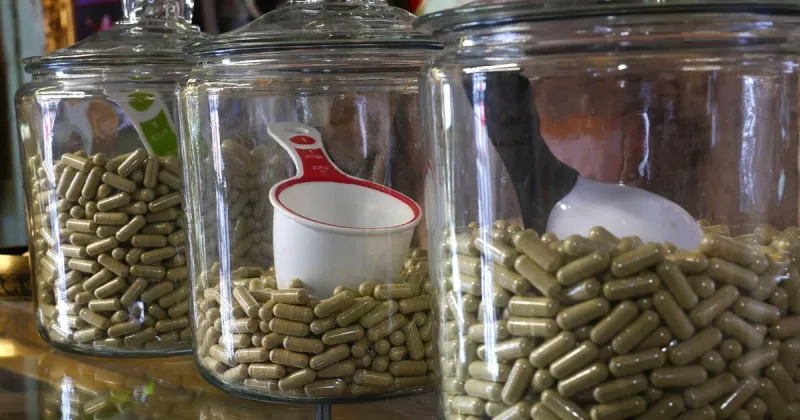 Oklahoma officials warn kratom users about fatality risk from synthetics