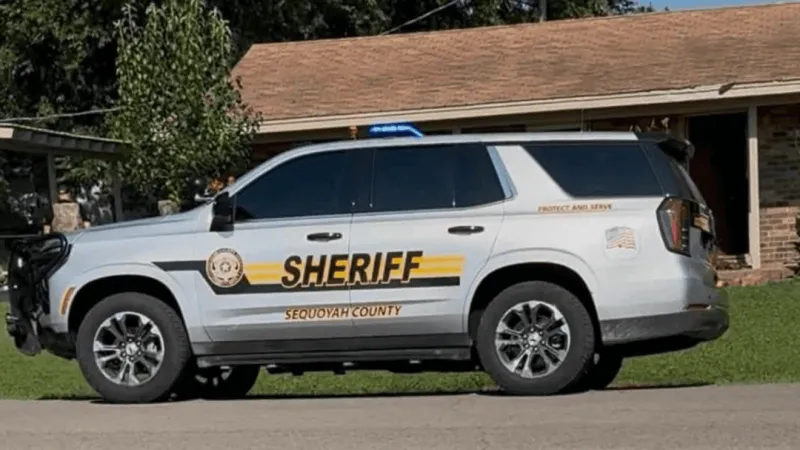2 arrested following narcotics search warrant near Vian Middle School