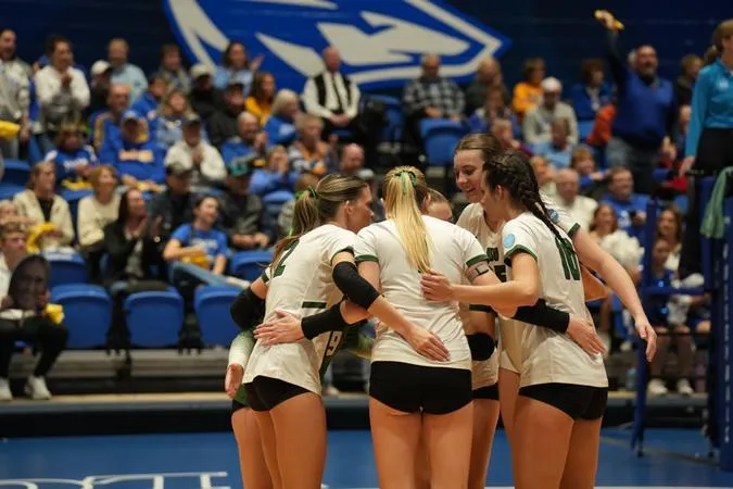 Volleyball Earns AVCA Team Academic Award