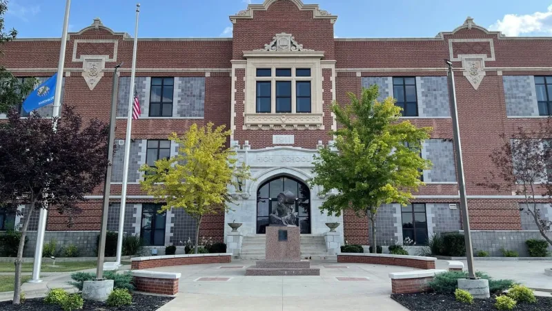 Enid High School partners with Bedford Agency to offer NIL education and marketplace tools