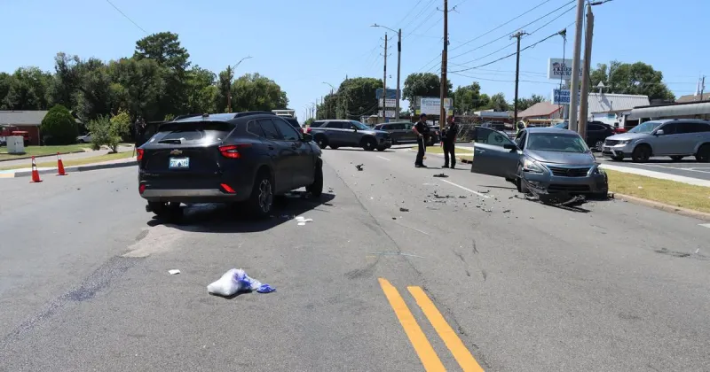 Woman dies after two-car crash on 21st Street west of Sheridan, Tulsa Police say