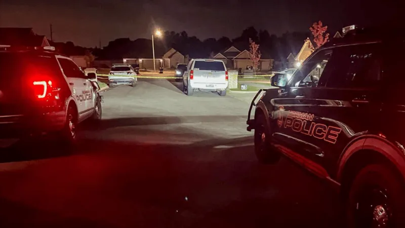 Norman police launch overnight manhunt after burglary suspects fire at officers