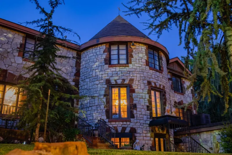 Discover OKC's Architectural Gems: Districts with Distinctive Design