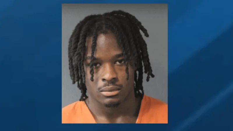 Police: Man arrested after attempting to rob store, stealing Hostess snacks