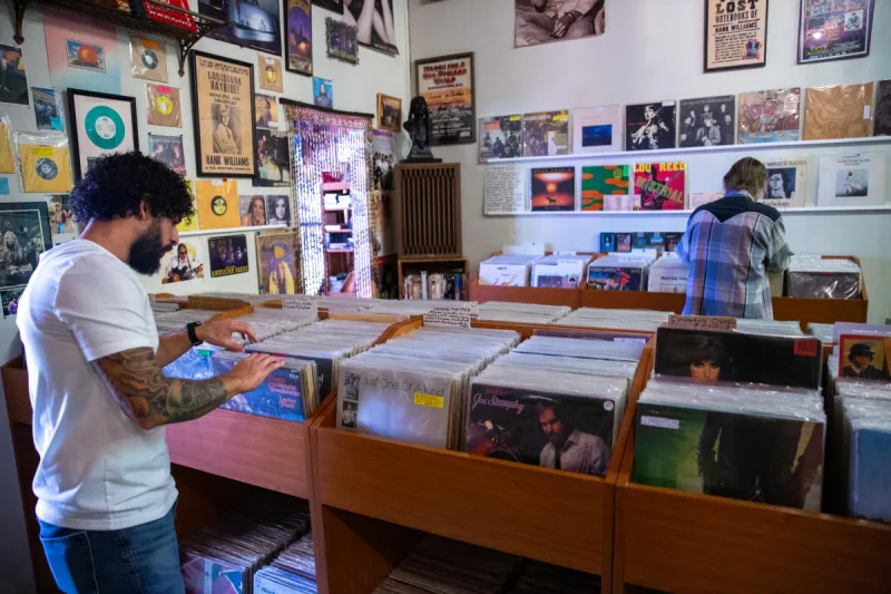Discover the Best Vinyl Shops and Record Stores in OKC