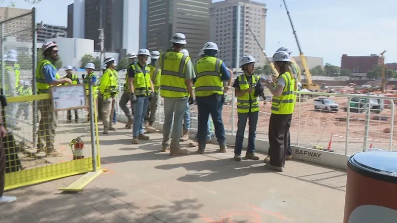 OKC Thunder, Braum's surprise Continental Coliseum construction crews