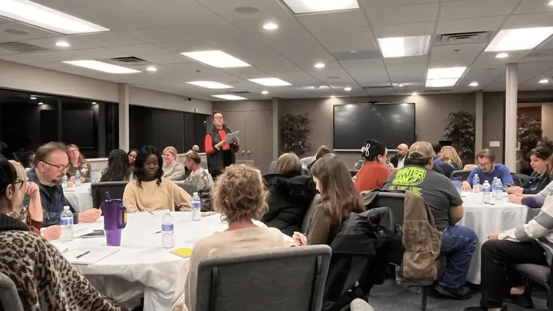 Tulsa relationship coach launches nonprofit to help singles ditch dating apps