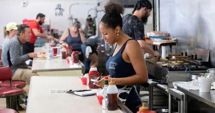 Opinion: No one who works full time should be on Medicaid
