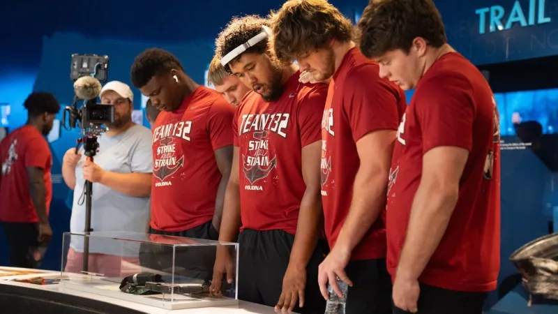 OU football team visits Oklahoma City National Memorial Museum