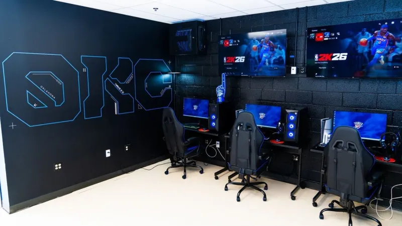 Webster Middle School opens new esports lab with Thunder Community Foundation support